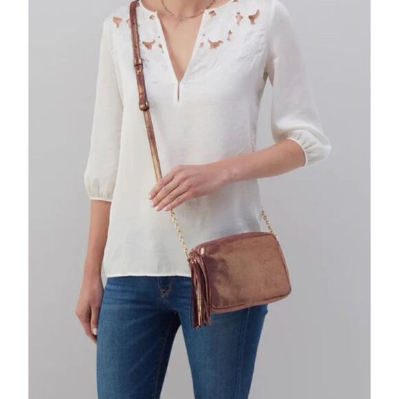 Hobo Renny Small Crossbody Metallic Bag in Sugar Plum New No Tags - Picture 3 of 5